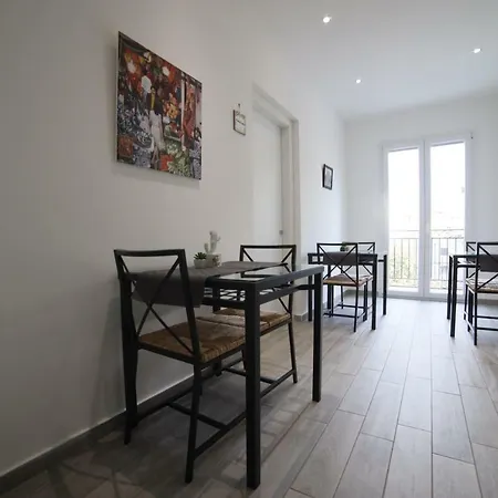 Cavour37 Rooms-3